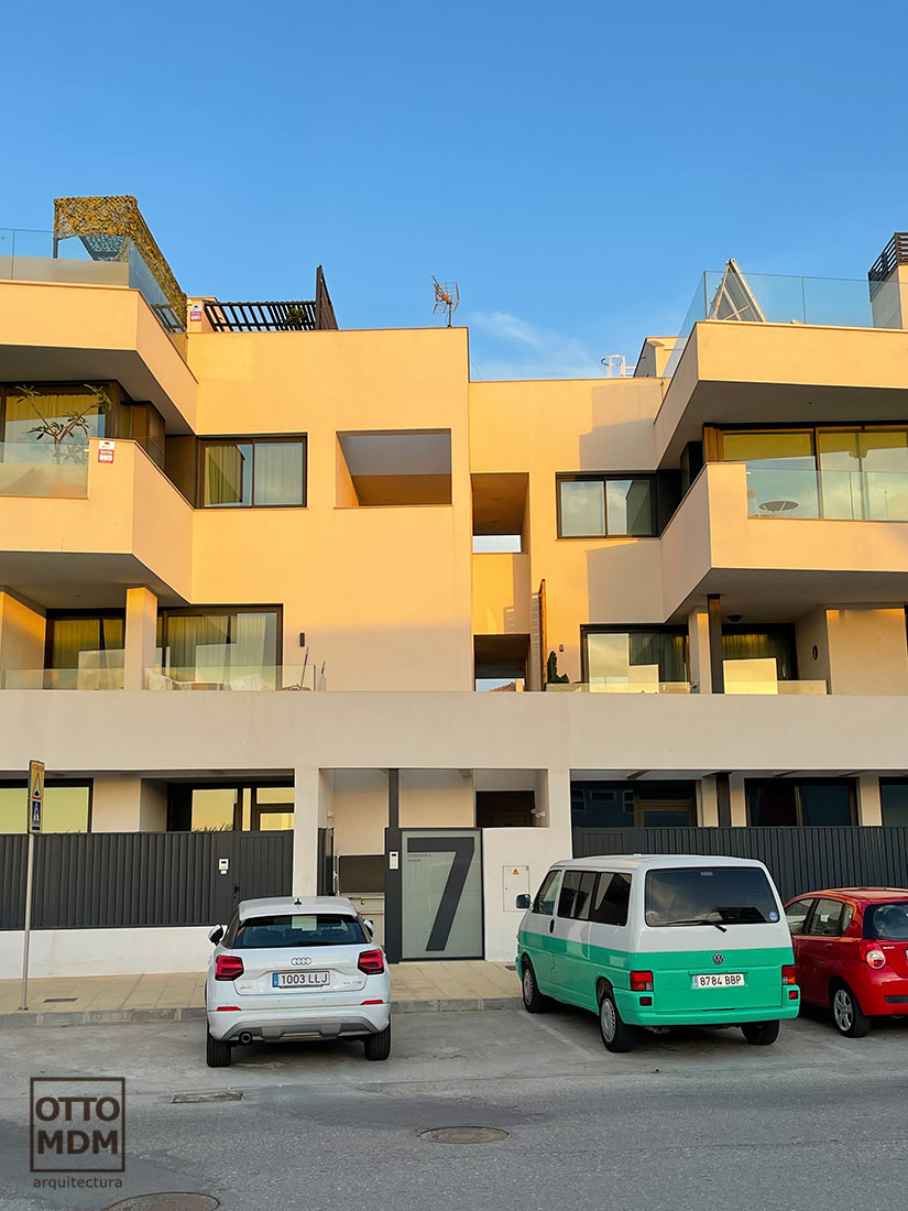 Vivienda colectiva, Bloque Tarifa - Otto Medem Arquitectura