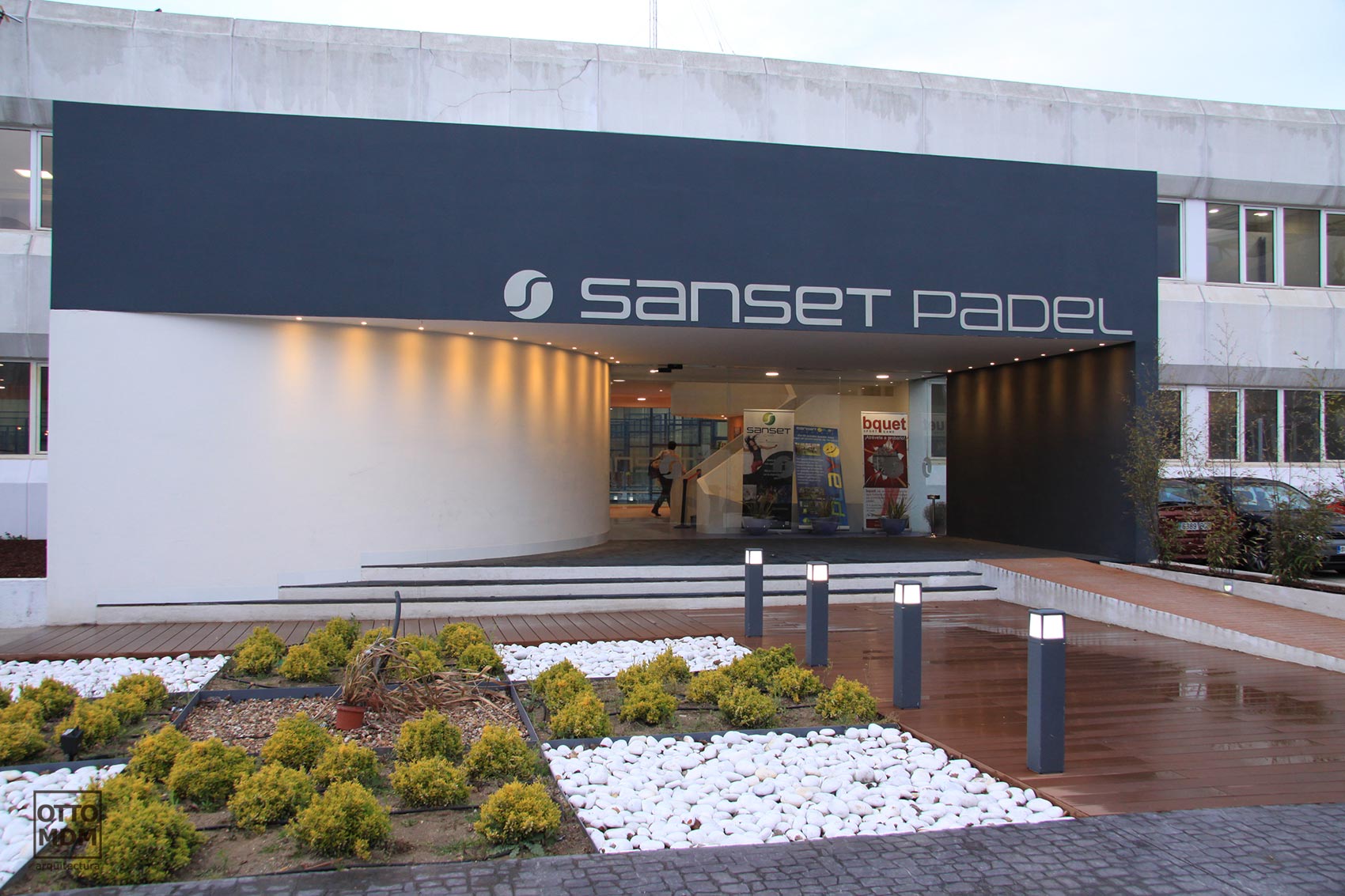 Equipamiento arquitectura, Sunset Padel Indoor - Otto Medem Arquitectura