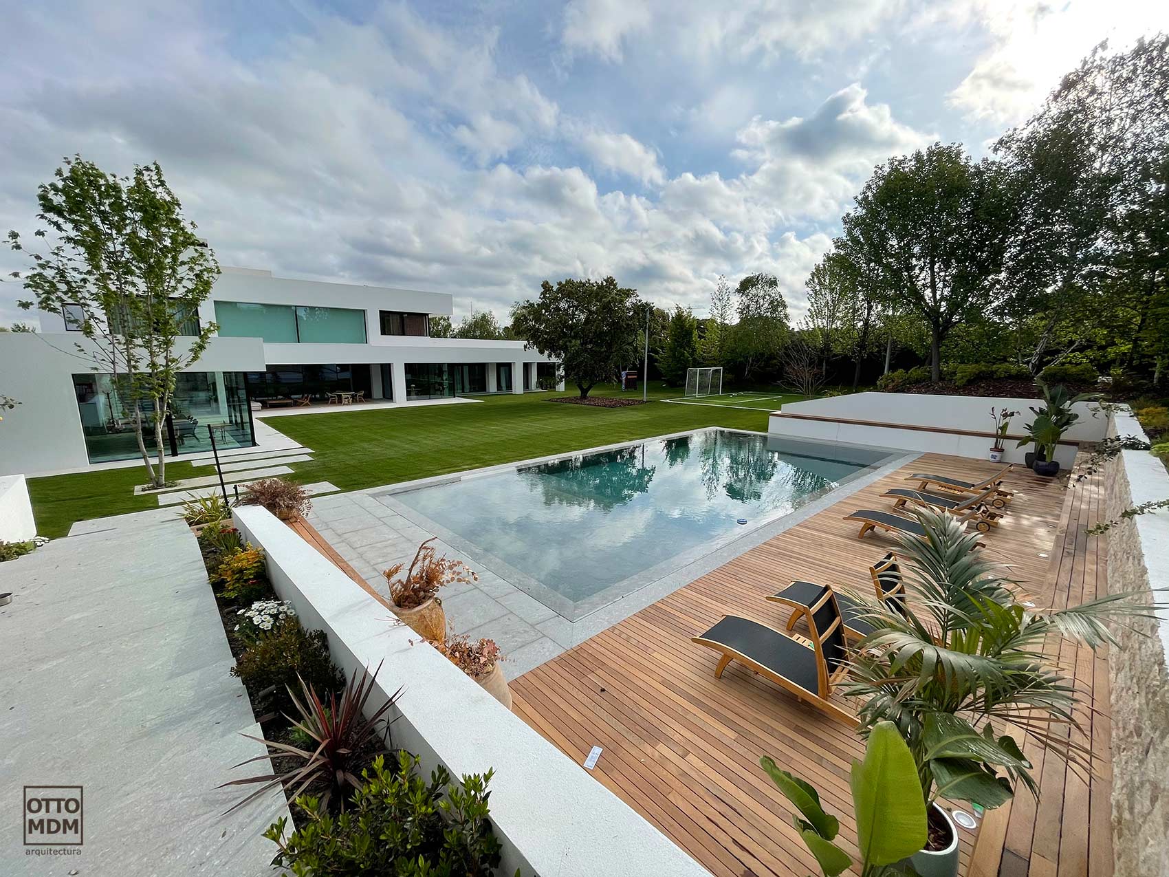 Vivienda unifamiliar de lujo en Madrid, La Finca, Los Lagos - Otto Medem Arquitectura