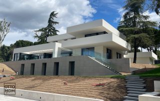 Viviendas unifamiliar de lujo en Madrid, arquitectura mediterránea de vanguardia