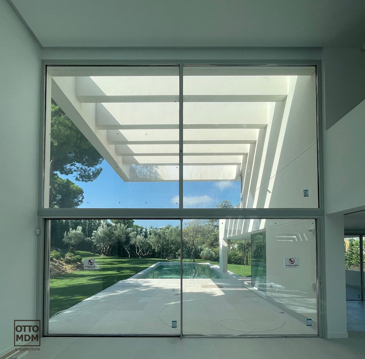 Vivienda unifamiliar de lujo en Madrid, arquitectura mediterránea de vanguardia Vivienda unifamiliar de lujo en Madrid, arquitectura mediterránea de vanguardia
